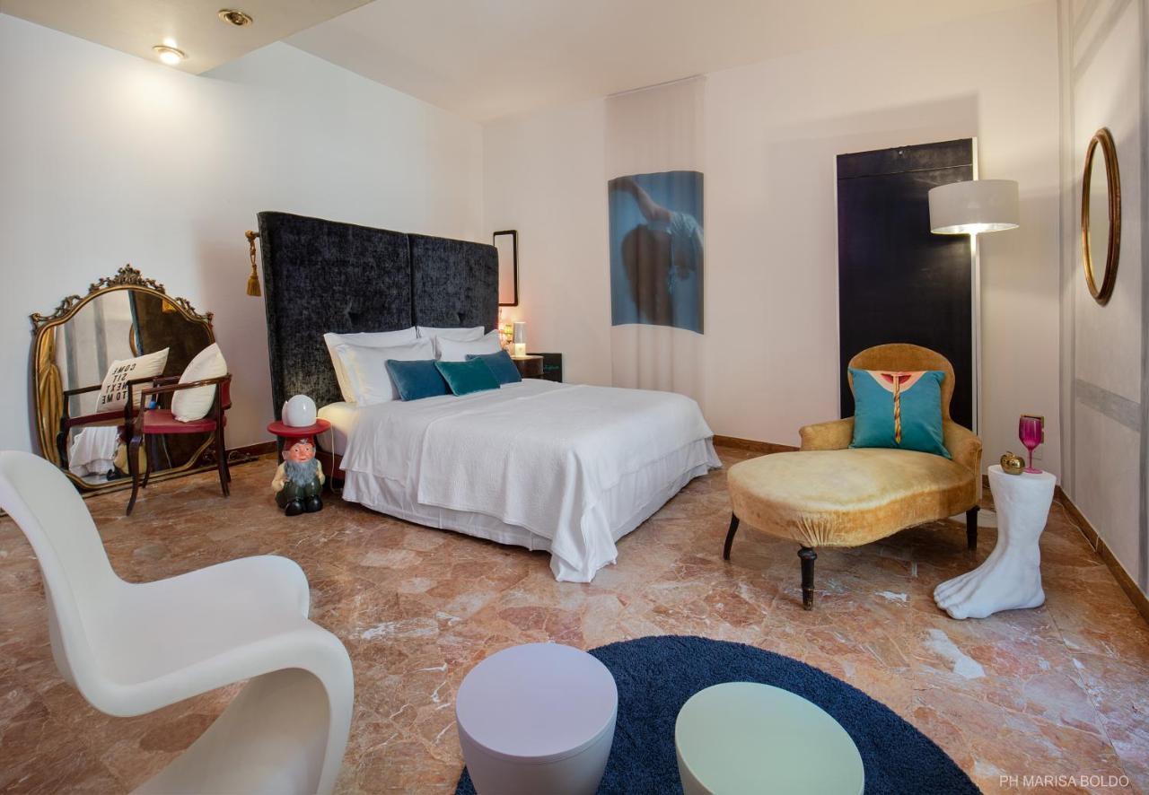 Billie'S Flat Red - Art & Design Apt In Verona Historic Centre Kültér fotó