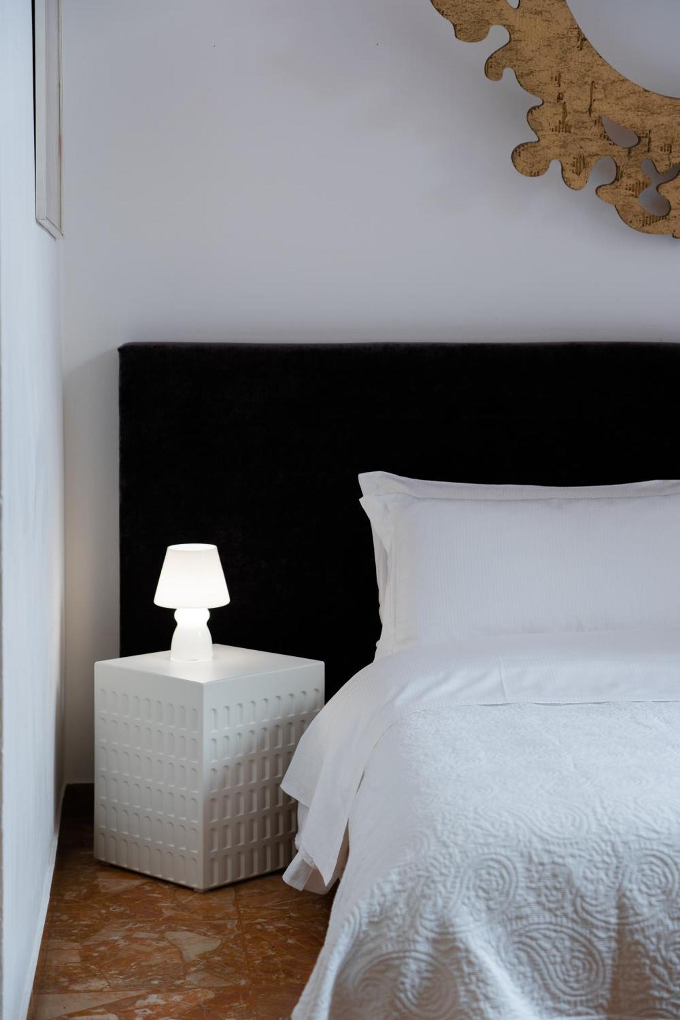 Billie'S Flat Red - Art & Design Apt In Verona Historic Centre Kültér fotó